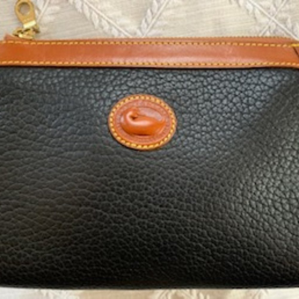 Authentic Dooney and Bourke Crossbody Bag 1990s